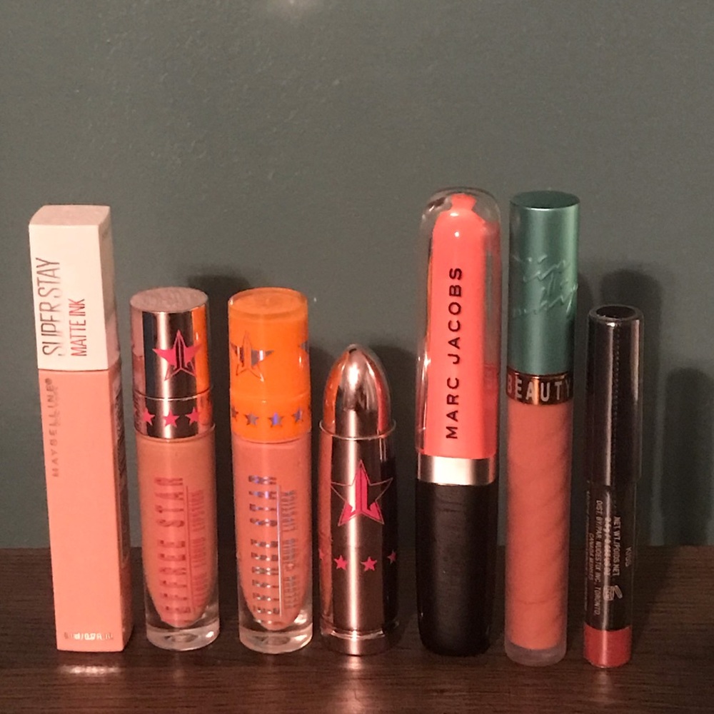 Bundle of nude lipsticks